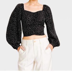 Women’s long balloon sleeve